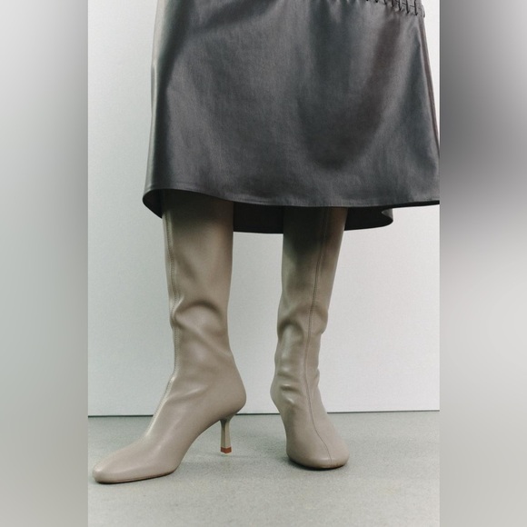 NWT. Zara Gray Soft Leather Knee-High Boots. Size 9. - Picture 3 of 8
